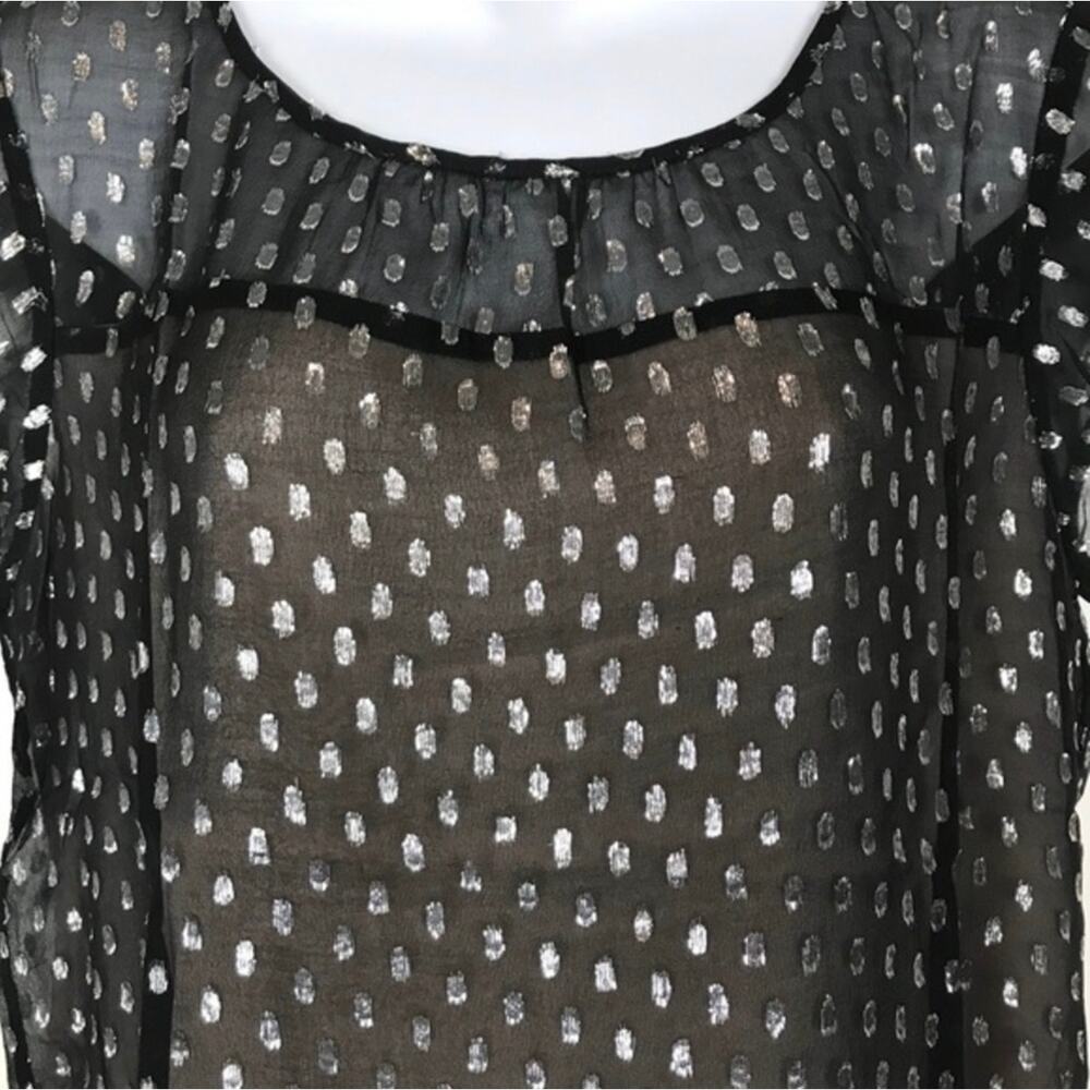 Daniel Rainn Black Silver Silk Blouse Metallic Cap Sleeve Medium NWT - Picture 3 of 7